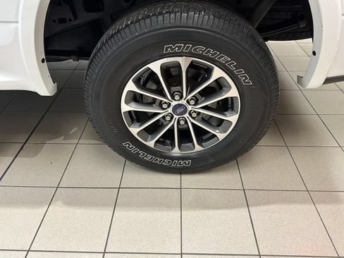 Used 2018 Ford F150 Lariat w/ Equipment Group 502A Luxury AWD/4WD image 30