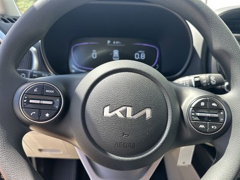 New 2025 Kia Soul LX w/ LX Technology Package image 17