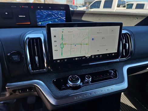 New 2026 Ford Expedition Tremor image 25