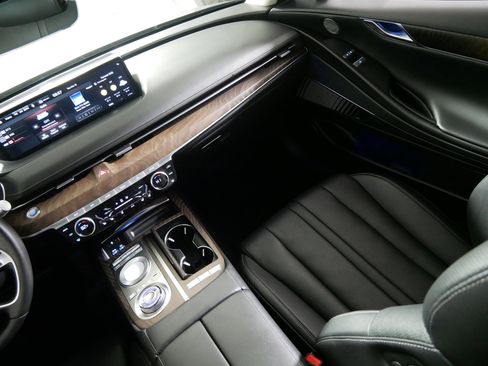 Certified 2022 Genesis G80 2.5T w/ Prestige Package image 11