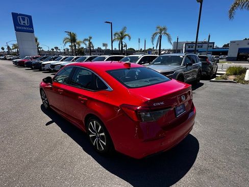 Used 2024 Honda Civic EX image 6