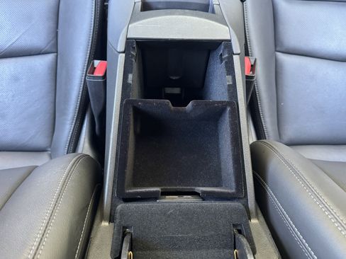 Used 2025 Cadillac XT6 Premium Luxury image 46