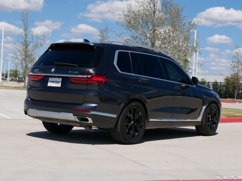Used 2020 BMW X7 xDrive40i w/ Premium Package AWD/4WD image 9