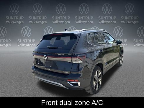 Used 2025 Volkswagen Taos SE image 7