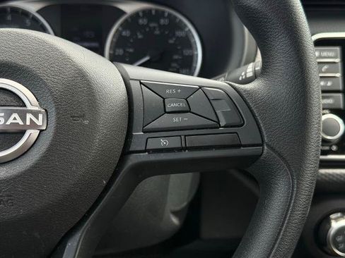 Certified 2025 Nissan Kicks Play S FWD image 23