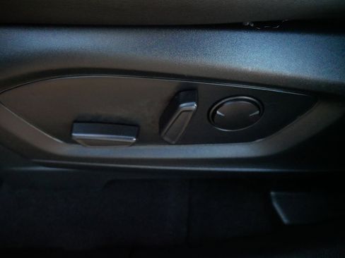 Used 2023 Ford Explorer XLT w/ Equipment Group 202A image 20