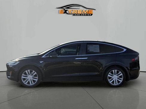 Used 2016 Tesla Model X 90D image 4