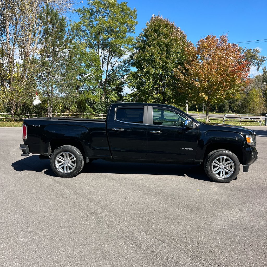 Used 2018 GMC Canyon SLT w/ Driver Alert Package AWD/4WD image 4