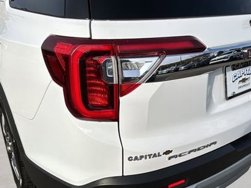 Used 2023 GMC Acadia SLT image 36