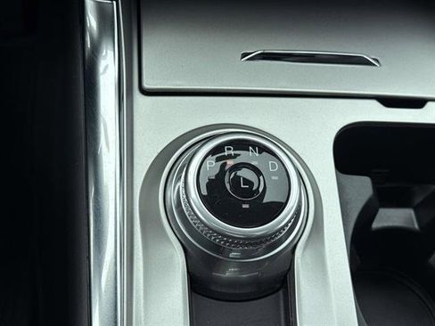 Used 2022 Ford Explorer Limited w/ Equipment Group 301A image 22