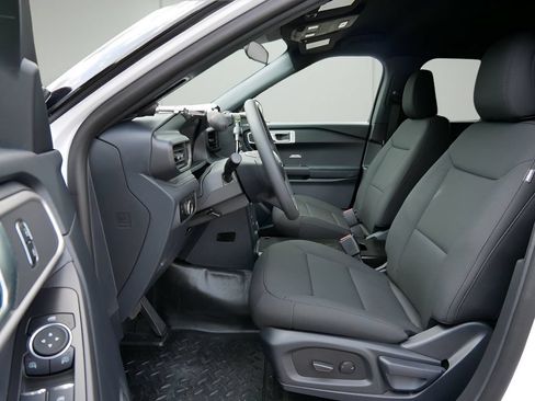 Used 2026 Ford Explorer 4WD Police Interceptor image 10