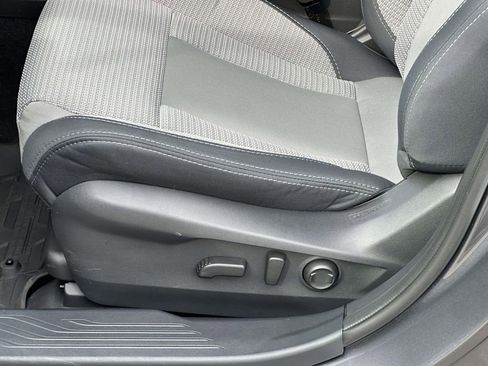 Certified 2025 Subaru Outback Premium image 14