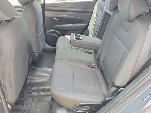 Certified 2025 Hyundai Tucson SE FWD image 24