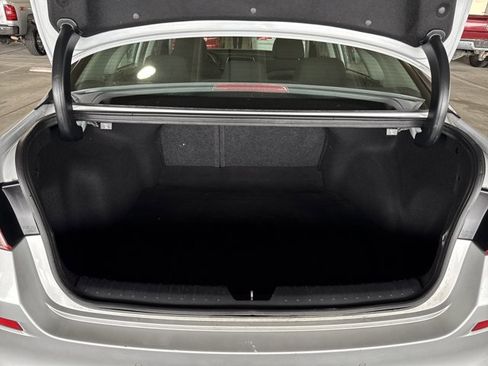 Used 2020 Kia Optima LX FWD image 23