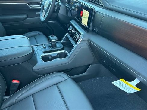 New 2026 GMC Sierra 1500 Denali image 17