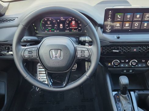 Used 2023 Honda Accord Sport image 3