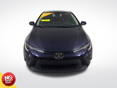 Used 2021 Toyota Corolla LE image 9