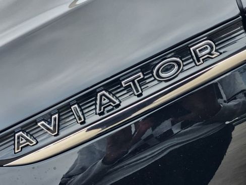 Used 2025 Lincoln Aviator Black Label AWD/4WD image 12