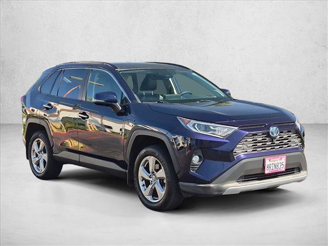 Used 2020 Toyota RAV4 Limited AWD/4WD image 4