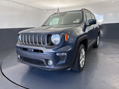 Used 2021 Jeep Renegade Latitude w/ Convenience Group image 3