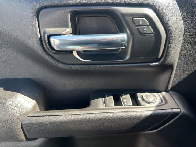 Certified 2022 Chevrolet Silverado 1500 Custom AWD/4WD image 17
