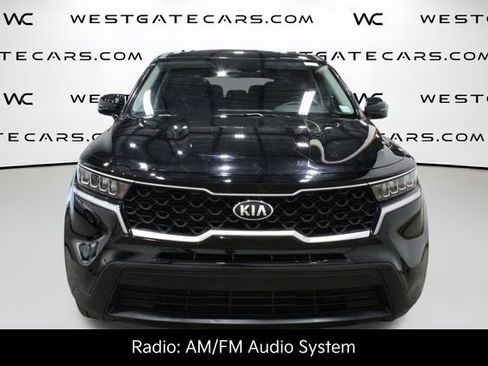 Used 2021 Kia Sorento LX image 4