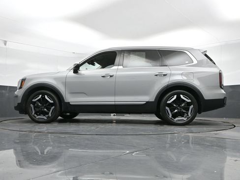 Used 2023 Kia Telluride EX AWD/4WD image 48