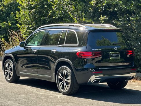 Certified 2025 Mercedes-Benz GLB 250 image 5