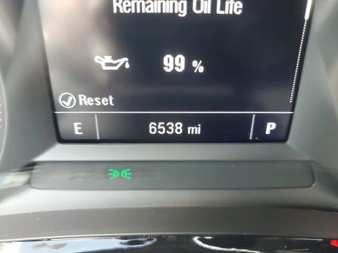 Used 2025 Chevrolet Trax LS image 26