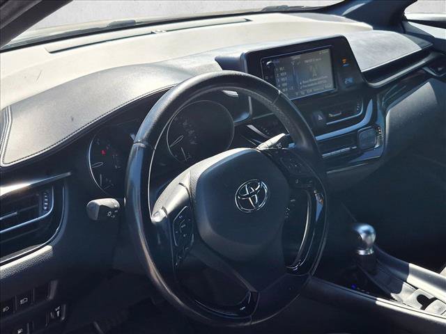 Used 2018 Toyota C-HR XLE FWD image 9
