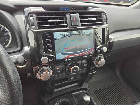 Certified 2023 Toyota 4Runner TRD Off-Road Premium w/ Moonroof Package AWD/4WD image 32