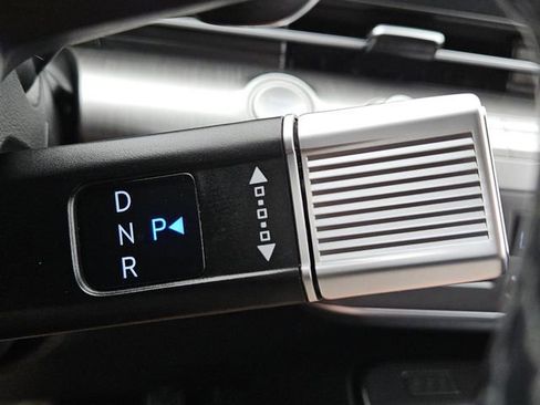 Used 2024 Hyundai Kona SEL w/ Convenience Package image 15