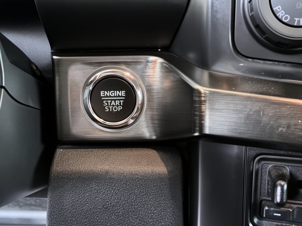 Used 2023 Ford F350 Lariat w/ Lariat Ultimate Package AWD/4WD image 20