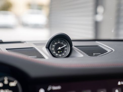 Certified 2022 Porsche 911 Targa 4 image 12