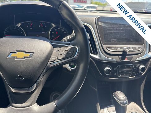Used 2021 Chevrolet Equinox Premier AWD/4WD image 23