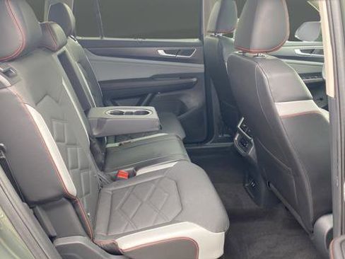 Used 2024 Volkswagen Atlas Peak Edition SE AWD/4WD image 26