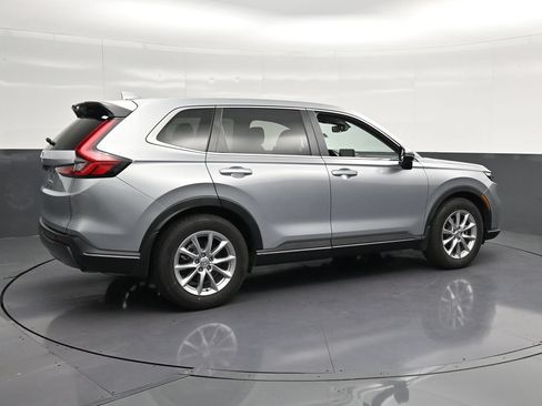 Used 2026 Honda CR-V EX image 3