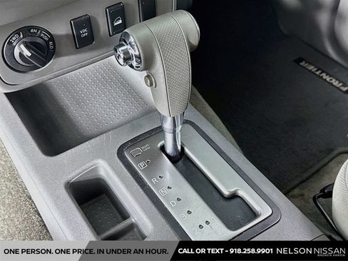 Used 2011 Nissan Frontier SV AWD/4WD image 15