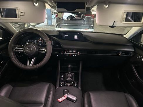 Used 2019 MAZDA MAZDA3 Sedan w/ Preferred Package image 6