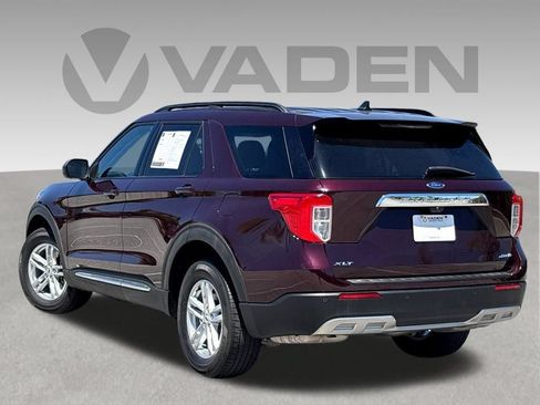 Used 2023 Ford Explorer XLT w/ Equipment Group 202A AWD/4WD image 28