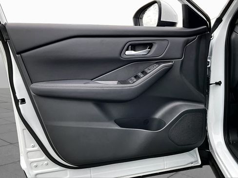 New 2026 Nissan Rogue SV w/ Cold Weather Package FWD image 10