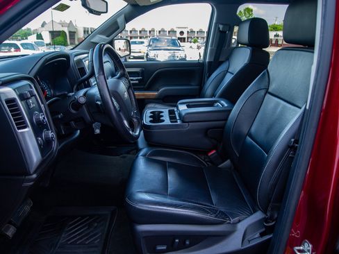 Used 2018 Chevrolet Silverado 1500 LTZ w/ Sport Package AWD/4WD image 13