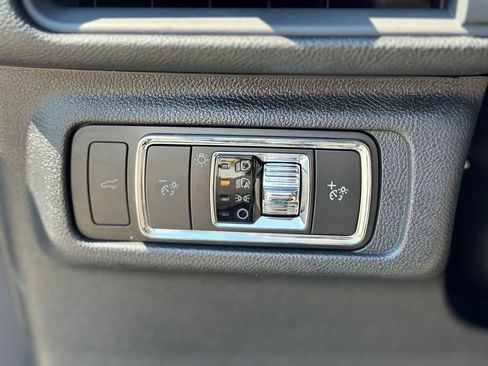 Used 2024 Lincoln Corsair AWD w/ Equipment Group 101A image 22
