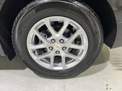 Certified 2024 Chevrolet Equinox LT FWD image 13