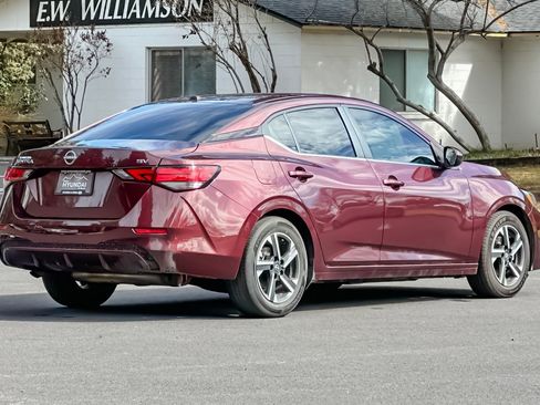 Used 2024 Nissan Sentra SV image 4