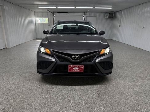 Used 2021 Toyota Camry SE FWD image 2