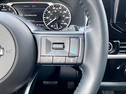 Certified 2024 Nissan Pathfinder SV FWD image 23