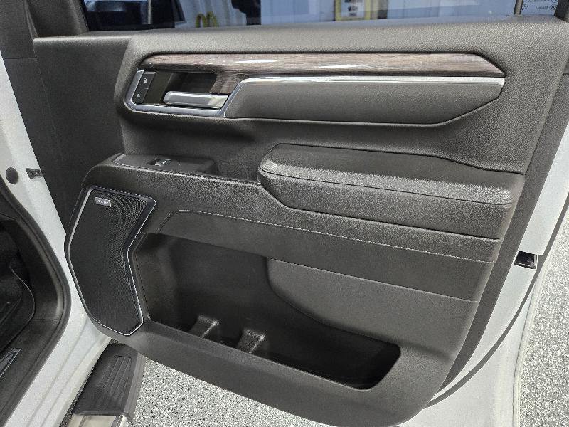 Used 2024 Chevrolet Silverado 3500 LTZ w/ LTZ Plus Package AWD/4WD image 15