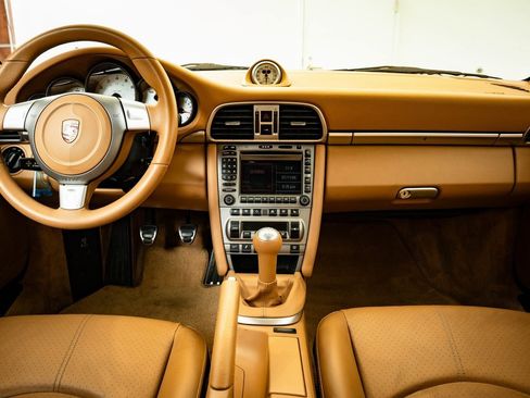 Used 2007 Porsche 911 Carrera S image 6