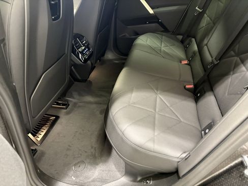 Used 2025 BMW iX xDrive50 w/ Sport Package image 19